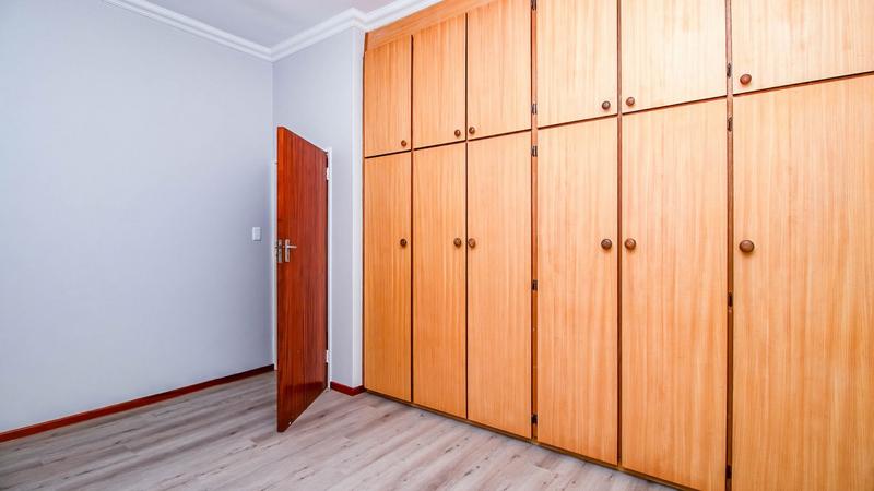 5 Bedroom Property for Sale in Jongensfontein Western Cape